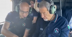 Il ministro in sorvolo in elicottero sui luoghi dell'incendio all'Elba