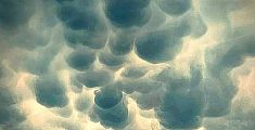 Nuvole mammatus danno spettacolo sull'Elba