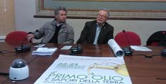 Alberto Bellesi presidente del consorzio produttori olio delle colline di Pisa e Fabio Galardi coordinatore manifestazione 