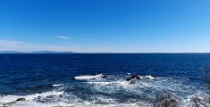 Traghetti, Elba orientale isolata per il vento