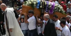 In migliaia al funerale di Giacomo Bongiorni