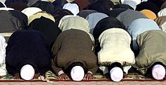 Musulmani in piazza