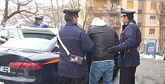 Ubriaco aggredisce sanitari e carabinieri