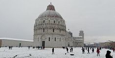 Pisa archivia la neve e riapre le scuole