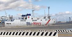 Guasto tecnico per Blu Navy, Vesta ferma in porto