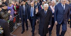Il presidente Mattarella e il ministro Crosetto a Civitella. Alle loro spalle il presidente della Regione Giani e il sindaco Tavarnesi