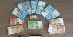 Sequestrati mezzo chilo di cocaina e 16mila euro