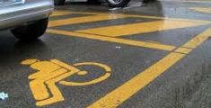 Falsa invalida parcheggia in ZTL