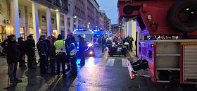 Incendio in condominio, intossicati ed evacuati