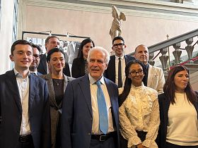 Eugenio Giani e la nuova giunta regionale al completo