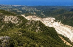 Viaggio nel sottosuolo scoprendo la grotta miniera