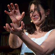 Elisabetta Salvadori al teatro Quaranthana