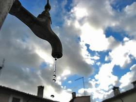 Acque, interruzione idrica in due comuni
