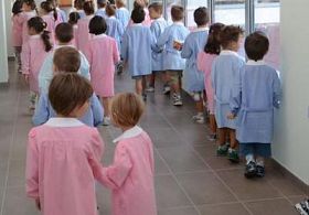 Escrementi di topi in classe, scuola chiusa