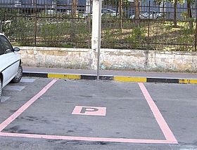 Nuovi stalli rosa nel territorio comunale