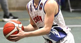 Offese razziste a un'istruttrice di basket