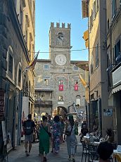 ​Cortona entra nella stagione turistica