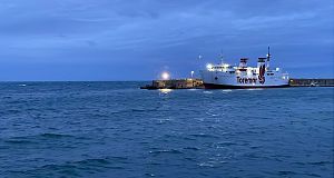 Difficiltà nei collegamenti marittimi fra Elba e Piombino. Corse cancellate su Cavo e Rio Marina e i passeggeri si lamentano