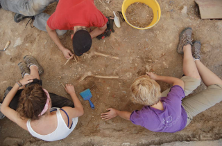 Gli scavi archeologici a Badia Pozzeveri