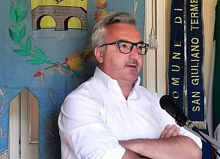 Il sindaco di San Giuliano Terme Sergio Di Maio