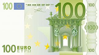 Giro di banconote false da 100 euro