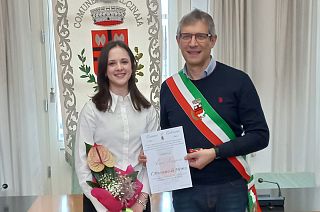 Anna Zingoni con il sindaco Cristiano Alderigi