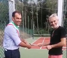Alcuni momenti dell'inaugurazione del campo da tennis di Castagno d'Andrea