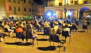 La serata in piazza Masaggio per la festa di San Giovanni