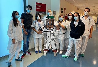 Angelina Vaccaro con lo staff della Neonatologia e Pediatria 