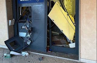 bancomat esploso