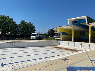 L'autobotte alla piscina di Bellariva