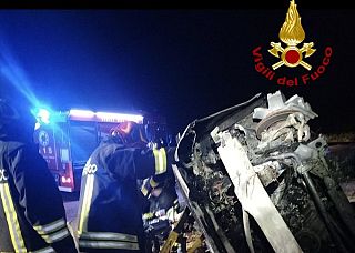 I vigili del fuoco sul luogo dell'incidente