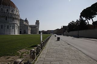 Piazza dei Miracoli senza un turista