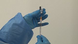 Una siringa con una dose di vaccino anti-Covid