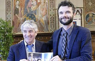 Paolo Rossi con il sindaco di Prato Matteo Biffoni
