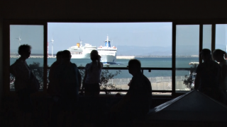 Turisti al porto di Piombino