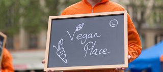 cartello vegan place