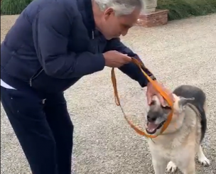 Andrea Bocelli con il cane Jack