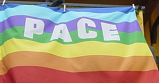 bandiera pace arcobaleno