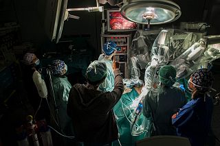 intervento di chirurgia robotica