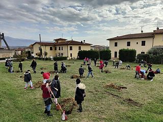 Alcuni momenti della Festa dell'Albero alla scuola di San Biagio