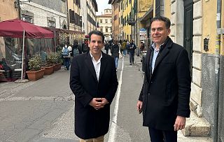 Il sindaco Michele Conti e l'assessore Raffaele Latrofa in via dei Mille