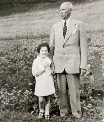 Annamaria Montefinale e il padre Gino nel 1939