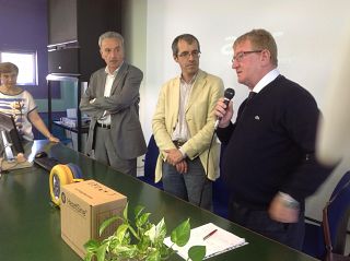 Paolo Landi presidente di Ecofor Service e il preside dell'Itis Marconi Pierluigi Robino 