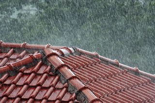 pioggia sul tetto