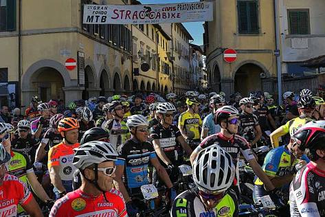 A settembre ancora spettacolo con la Straccabike - Vimarsana News