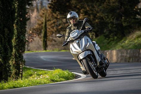 Ecco il nuovo Piaggio Beverly | Attualità PONTEDERA