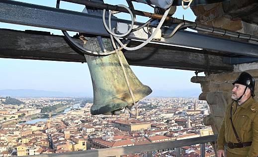 Liberazione in piazza Signoria col green pass - Vimarsana News
