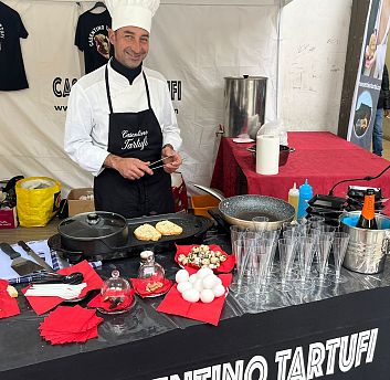 Ad Arezzo mostra mercato di sua maest il tartufo Attualit AREZZO