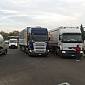Tir e trattori contro il caro gasolio al casello A1